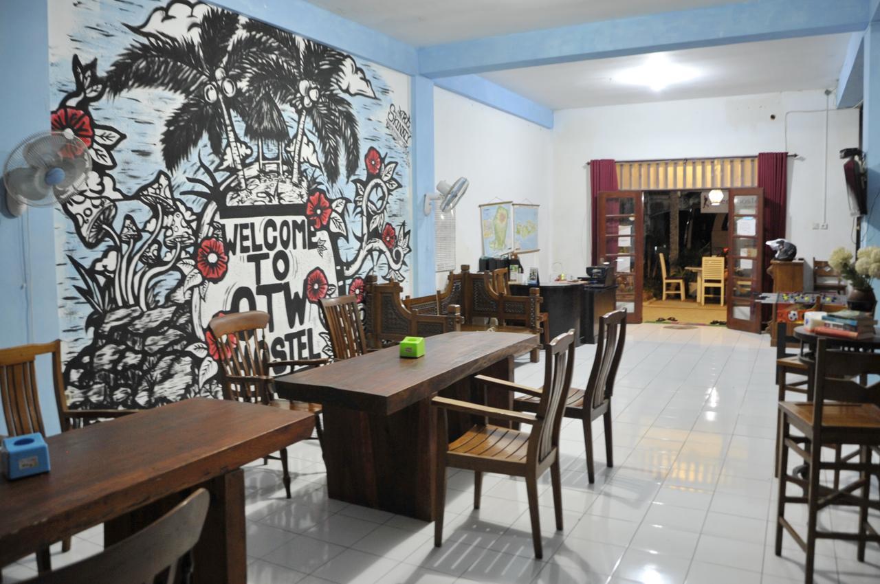 Oseania Hostel Senggigi Extérieur photo